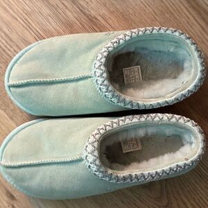 Cozy Mint Green Slippers